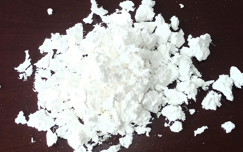 The difference in application between cellulose diacetate and cellulose triacetate